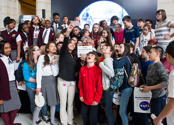 NASA Administrator Charles Bolden poses for a quick selfie with students who attended the NASA-sponsored Earth Day event. (NASA.gov image)