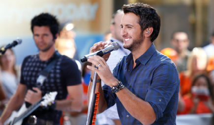 luke-bryan-slider
