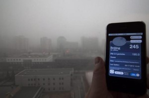 Smartphone apps allow Beijing residents to keep track of the pollution in their area. Here the particulate matter level is an astronomical and dangerous 195. (EPA image)