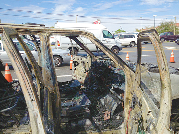 VIDEO: Fire Rescue Puts Out Car Fire On Merritt Island - Space Coast Daily