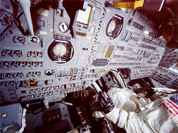 spacecraft flight deck