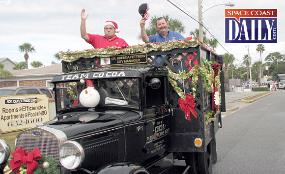 CHRISTMAS-PARADE-580-1