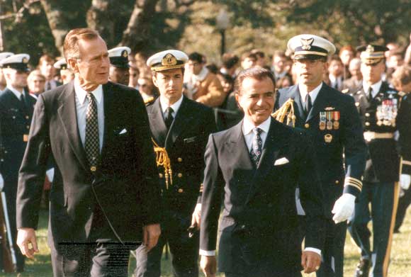 Wayne justice, right, with President George H.W. Bush and Agentina President Carlos Saúl Menem. (Image for SpaceCoastDaily.com)