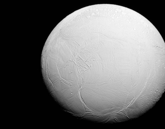 NASA-Enceladus-Cassini-Spacecraft-580-4