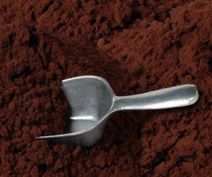 Unsweetened cocoa powder also has the health benefits of dark chocolate and is an excellent alternative to plain dark chocolate bars.