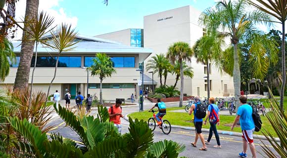 Florida Institute of Technology’s Evans Library will offer a free, four-week online course starting Sept. 12 on understanding and utilizing the increasingly crowded media environment, from traditional news to Facebook. (Florida Tech images)