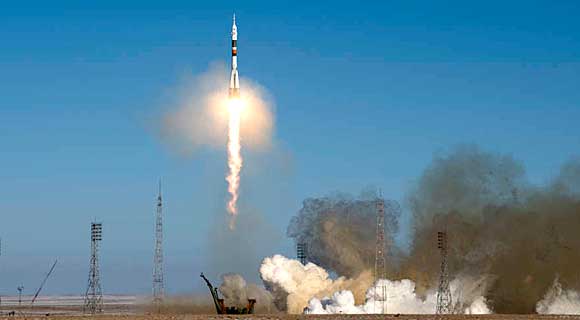 New Crew Members Blast off From Baikonur Cosmodrome on Voyage to ...