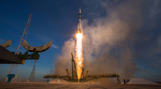 NASA Astronaut Anne McClain And Crewmates Arrive Aboard Space Station ...