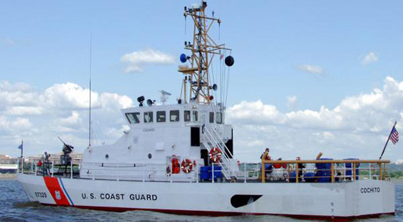 U S Coast Guard Rescues 6 People From Sinking Boat 25 Miles