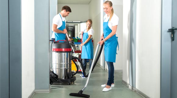 Pros and Cons of Commercial Janitorial Companies - Kep Klen