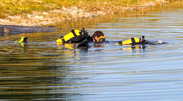 Human remains discovered inside car found submerged in lake at Sawgrass  Mills – NBC 6 South Florida