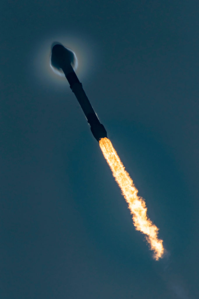 PHOTO GALLERY: SpaceX Falcon 9 Rocket Lifts Off From Kennedy Space ...