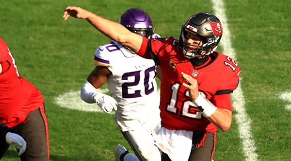 Sunday night's game between Chiefs, Buccaneers will be played as scheduled  in Tampa