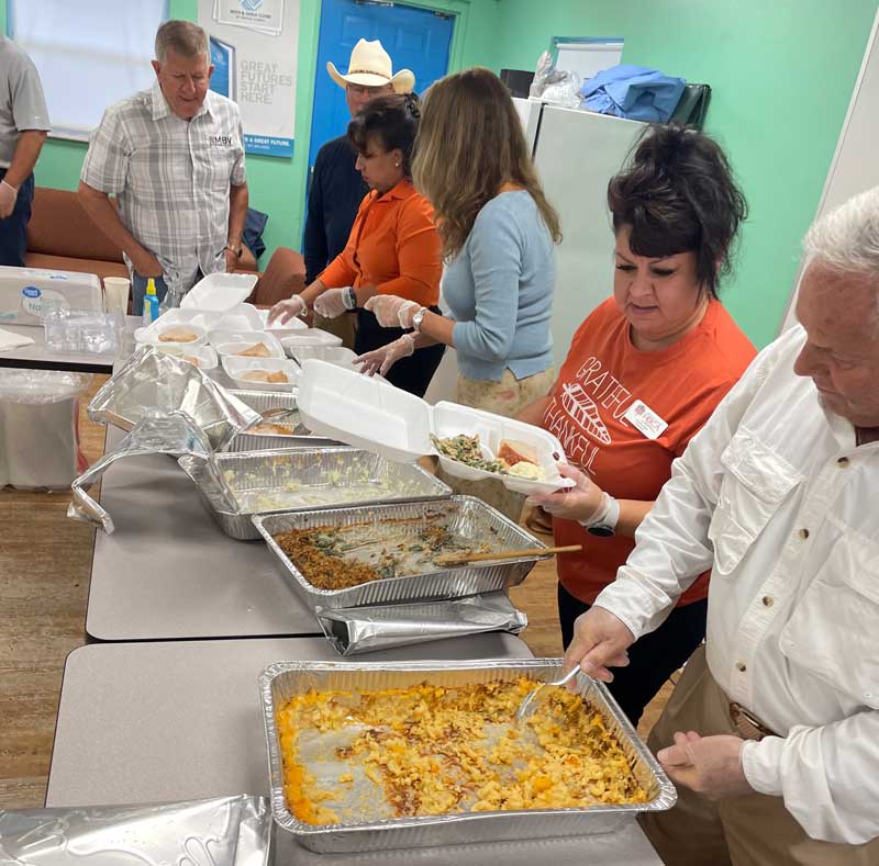 Educators, Community Leaders and Families Break Bread During Temple ...