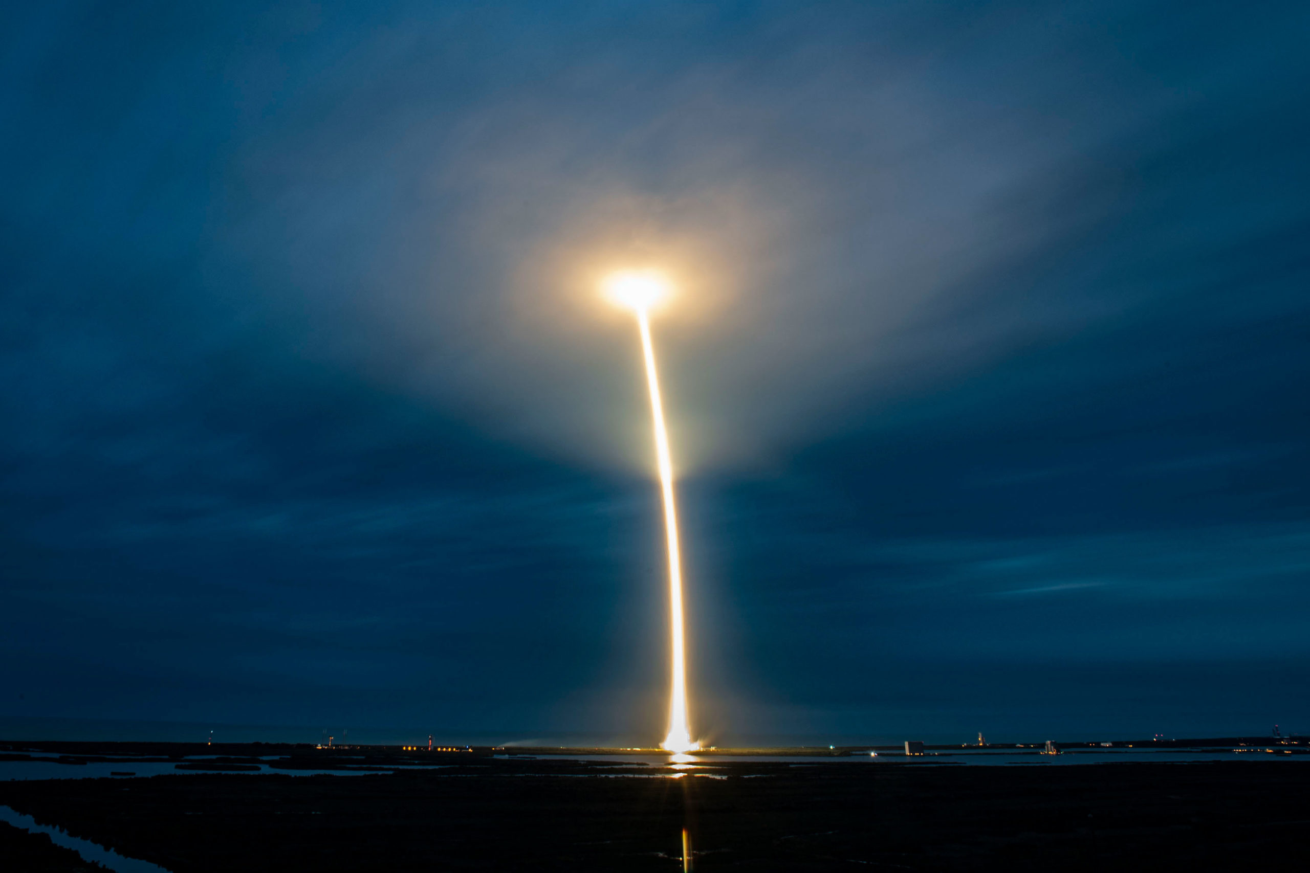 PHOTO GALLERY: SpaceX Launches SES O3b MPOWER Mission From Cape ...