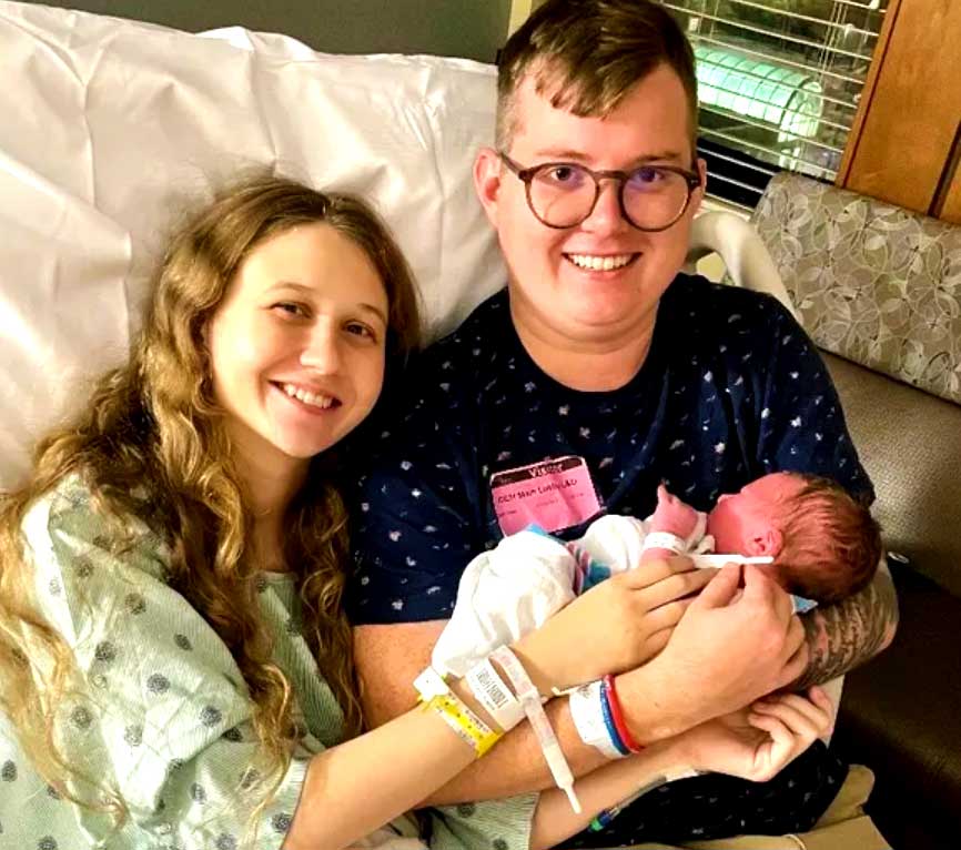 First Baby Girl Born in Florida Hospital Returns 29 Years Later to Give  Birth - ABC News