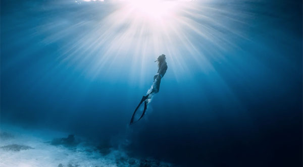 Silent Depths: The Power of Freediving for Mental Clarity and Inner ...