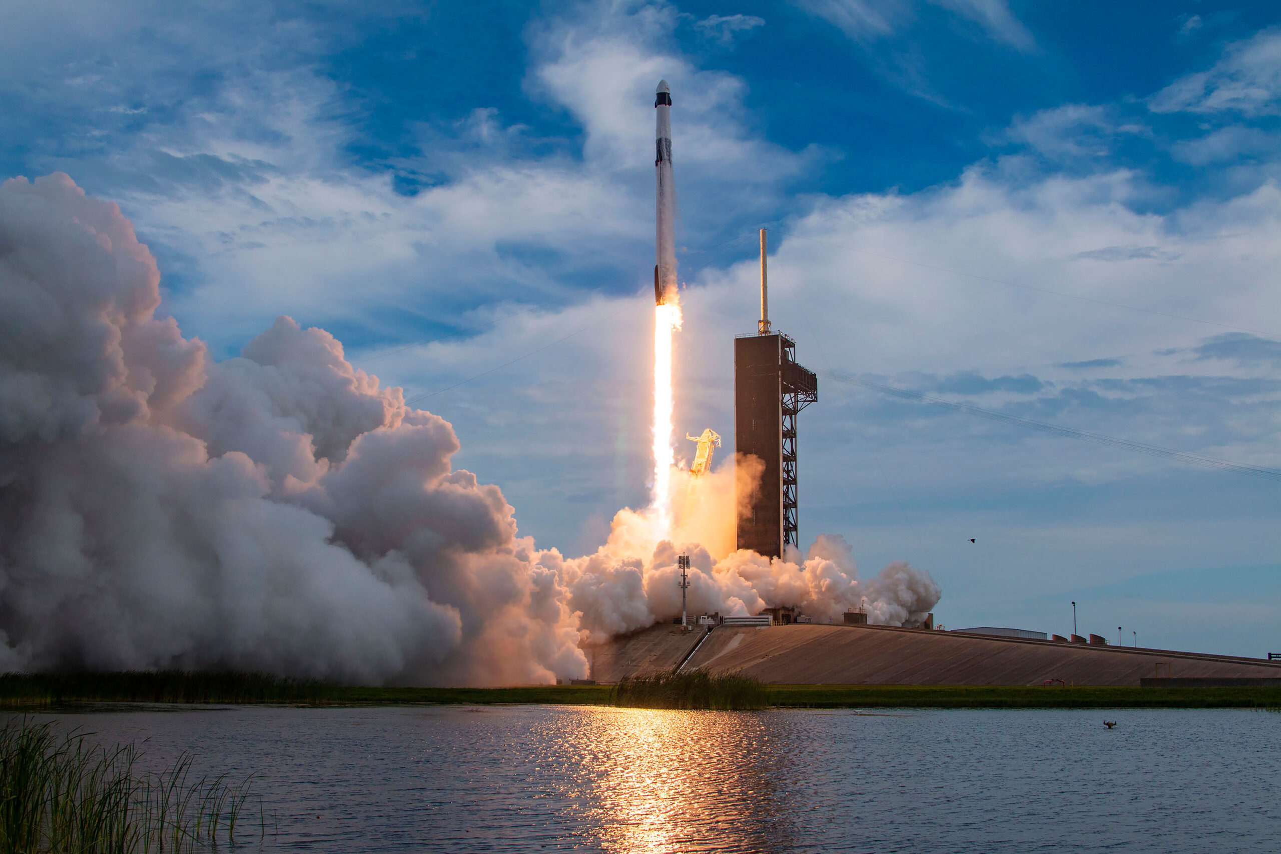 Watch Nasa Spacex Successfully Launch Axiom Space Mission 2 From Ksc Docking With Iss Harmony