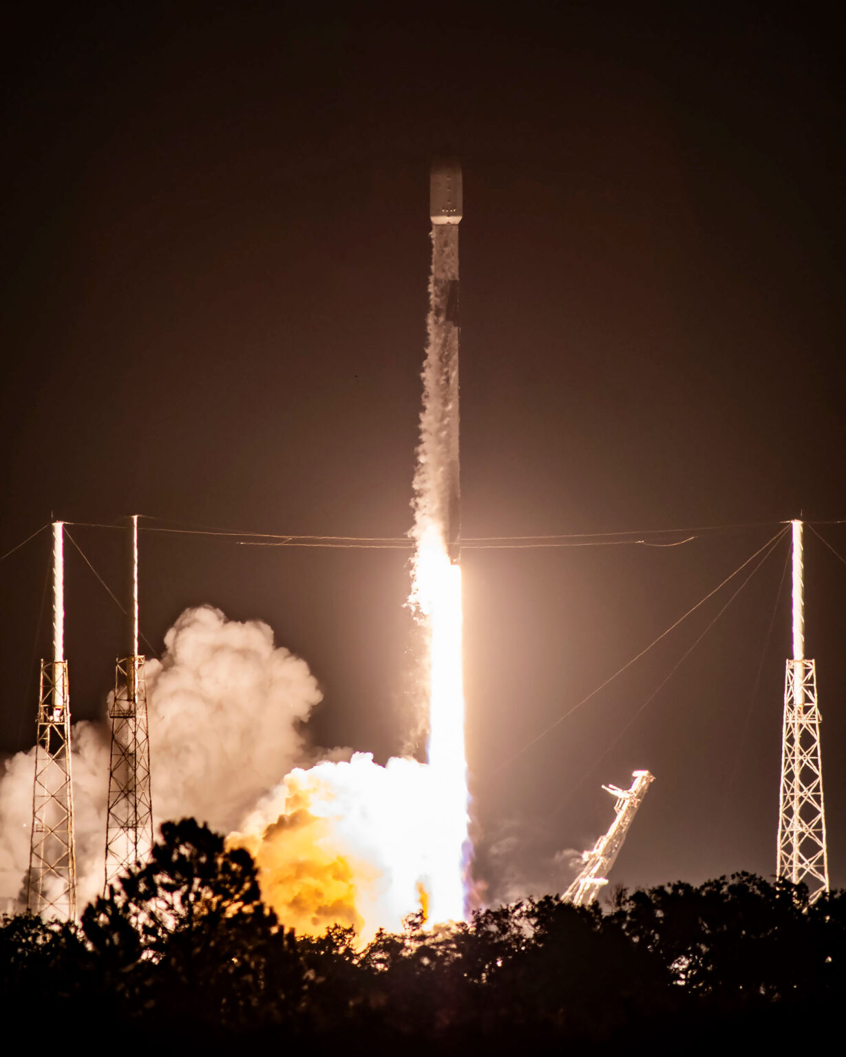 PHOTO GALLERY: SpaceX Falcon 9 Rocket Lights Up Space Coast With Sunday ...