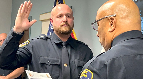 Cocoa Police Chief Administers Police Officer’s Oath for New Officer ...