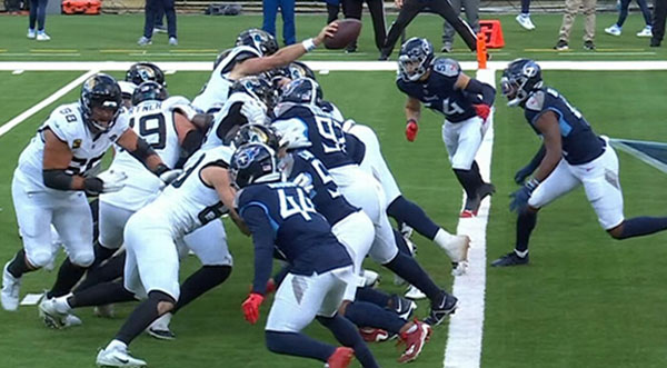 Tennessee Titans Defeat Jacksonville 28-20 In Season Finale, Eliminates ...