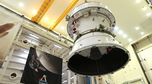 La nave espacial Artemis II Orion de la NASA completa pruebas electromagnéticas en el Centro Espacial Kennedy