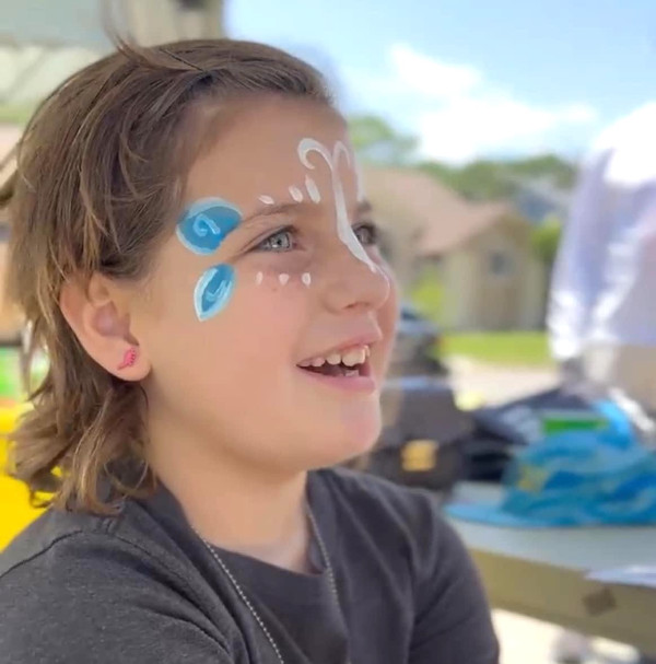 WATCH: Viv Sleeth’s 3rd Annual Lemonade Stand Event Draws Huge Crowd in Rockledge