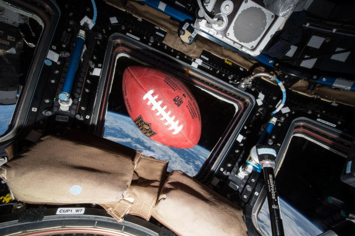 NASA and NFL Collaborate to Promote Space Exploration, Tour Will Culminate With Event at Kennedy Space Center Nov. 7 and 8