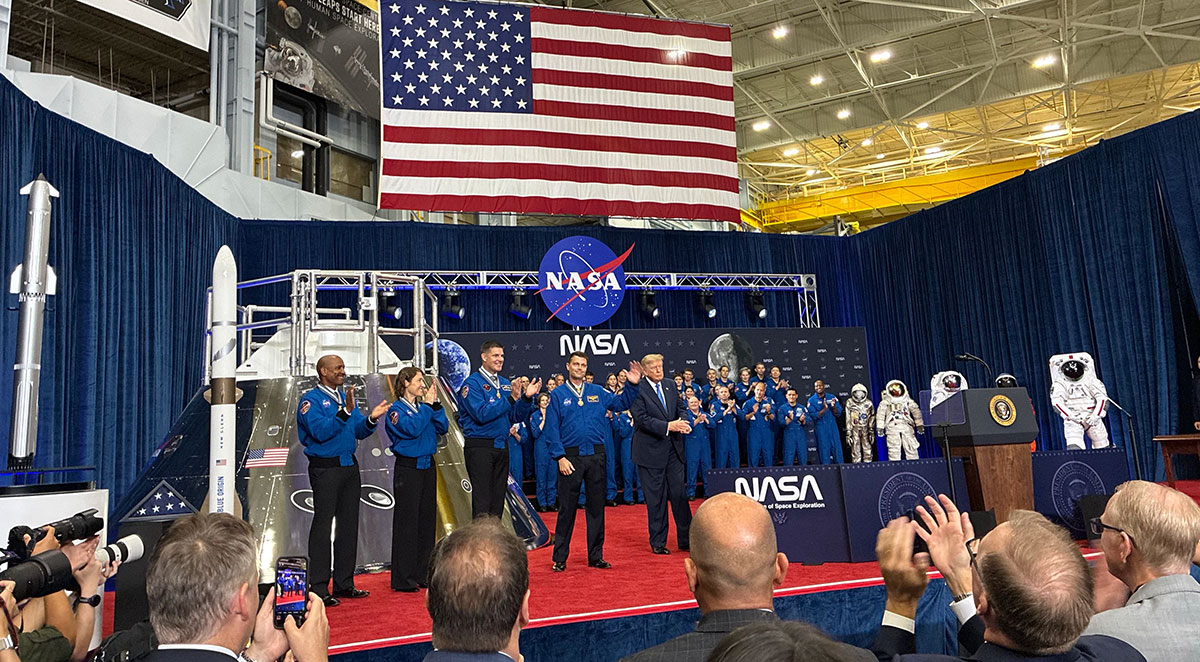 President Trump Honors NASA’s Artemis II Crew with Highest US Space Award